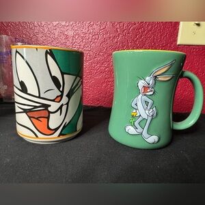 2 Bugs Bunny coffee cups